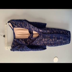 Form fitting dress, sleeves come to elbows! Only wore once.